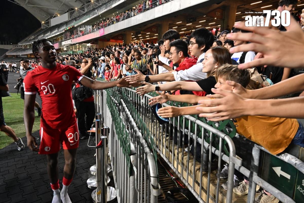 世界盃外圍賽,紅色球衣的港隊今晚在香港大球場迎戰不丹。(陳奕釗攝)