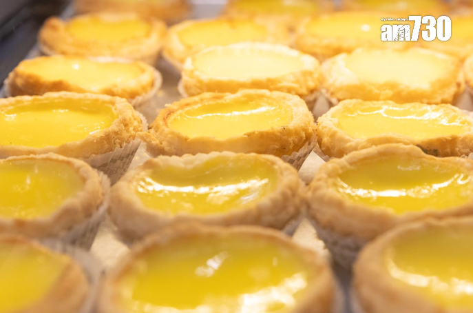 食安中心中心早前從市面超市、便利店、餐廳等收集149個食品樣本,發現即食的酥皮蛋撻、油條、兩個酥皮湯的酥皮,以及非即食的響鈴卷和酸菜魚湯底調料,每100克總脂肪含有多於2克工業生產反式脂肪酸,超出世衞標準,佔總數4%。(蘇文傑攝)