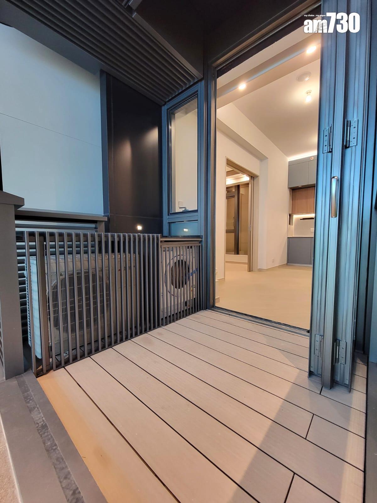 曉柏峰示範單位|411呎兩房直擊 3.5米特高樓底+「三合一」露台設計 別具空間感|多圖