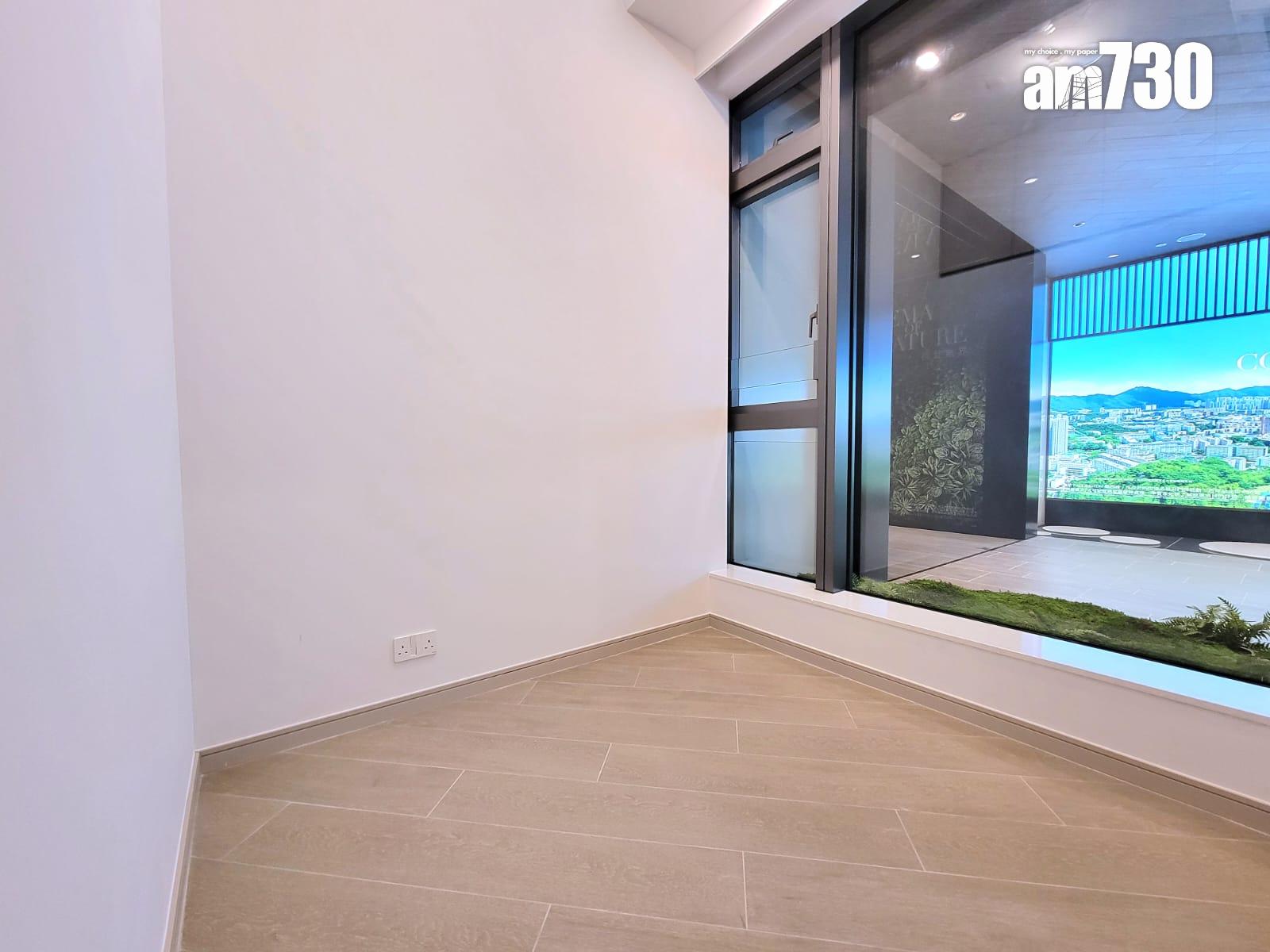 曉柏峰示範單位|411呎兩房直擊 3.5米特高樓底+「三合一」露台設計 別具空間感|多圖