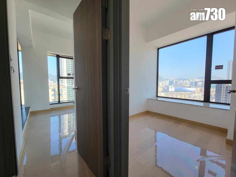 城軒示範單位|708呎三房交樓標準及連裝修一齊睇!主人房三邊大玻璃窗勁開揚|多圖