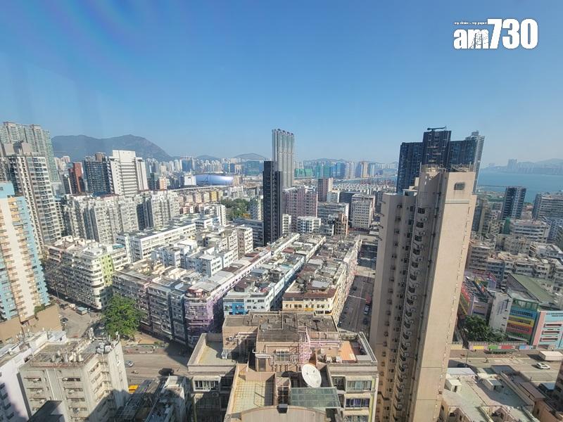 城軒示範單位|708呎三房交樓標準及連裝修一齊睇!主人房三邊大玻璃窗勁開揚|多圖