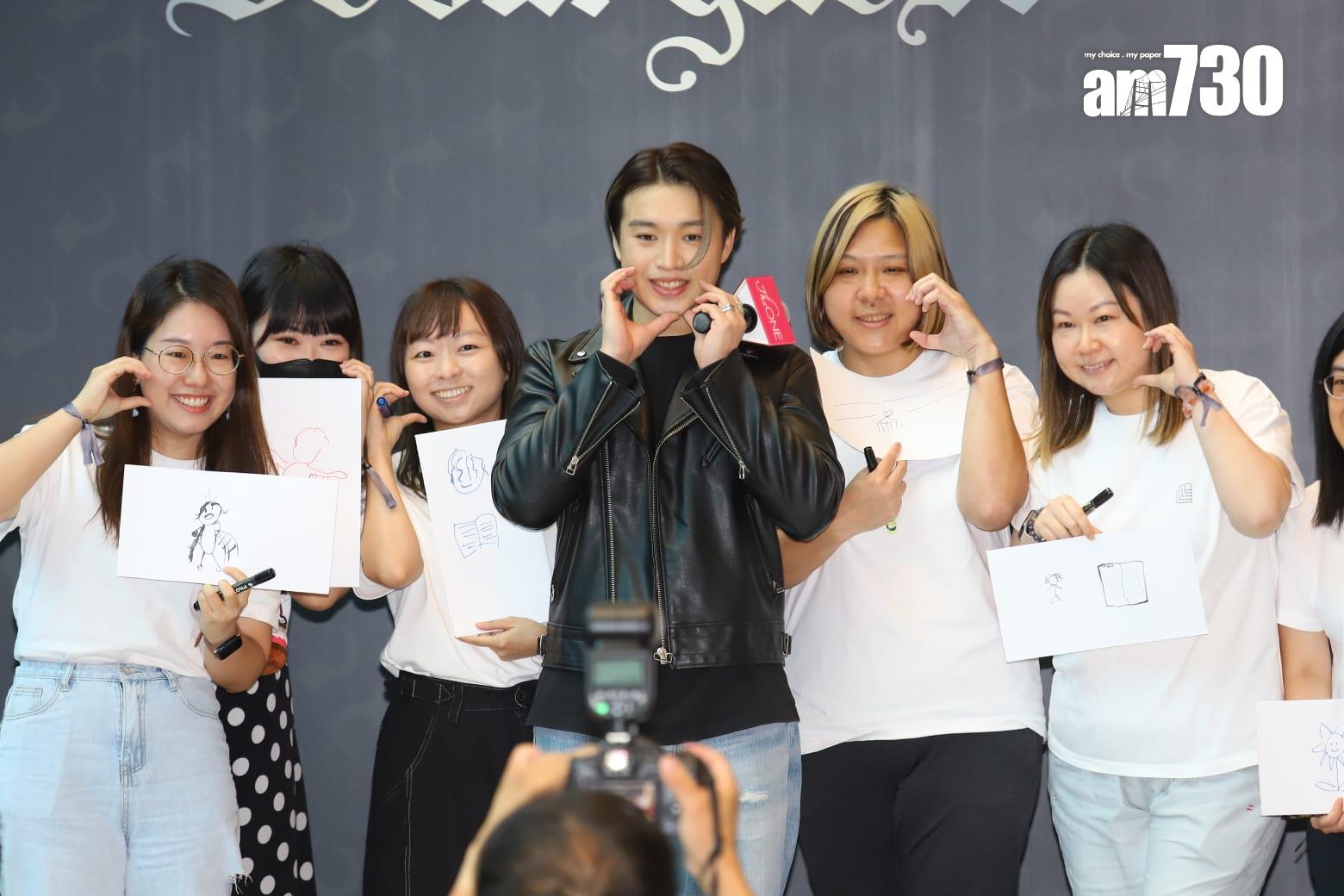 Jer柳應廷與60位幸運柳柳粉提前慶生。 (羅錦鴻攝)