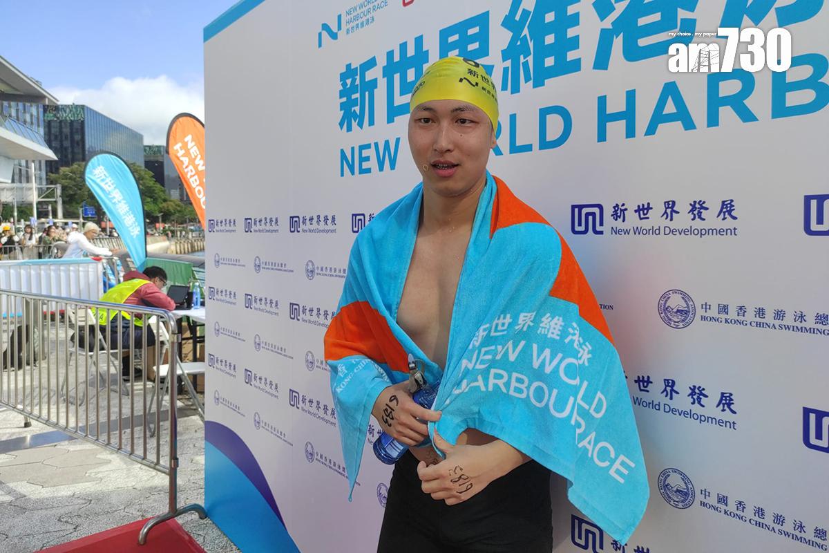 許先生認為,維港是最適合舉辦渡海泳活動的地方。(李朗僑攝)