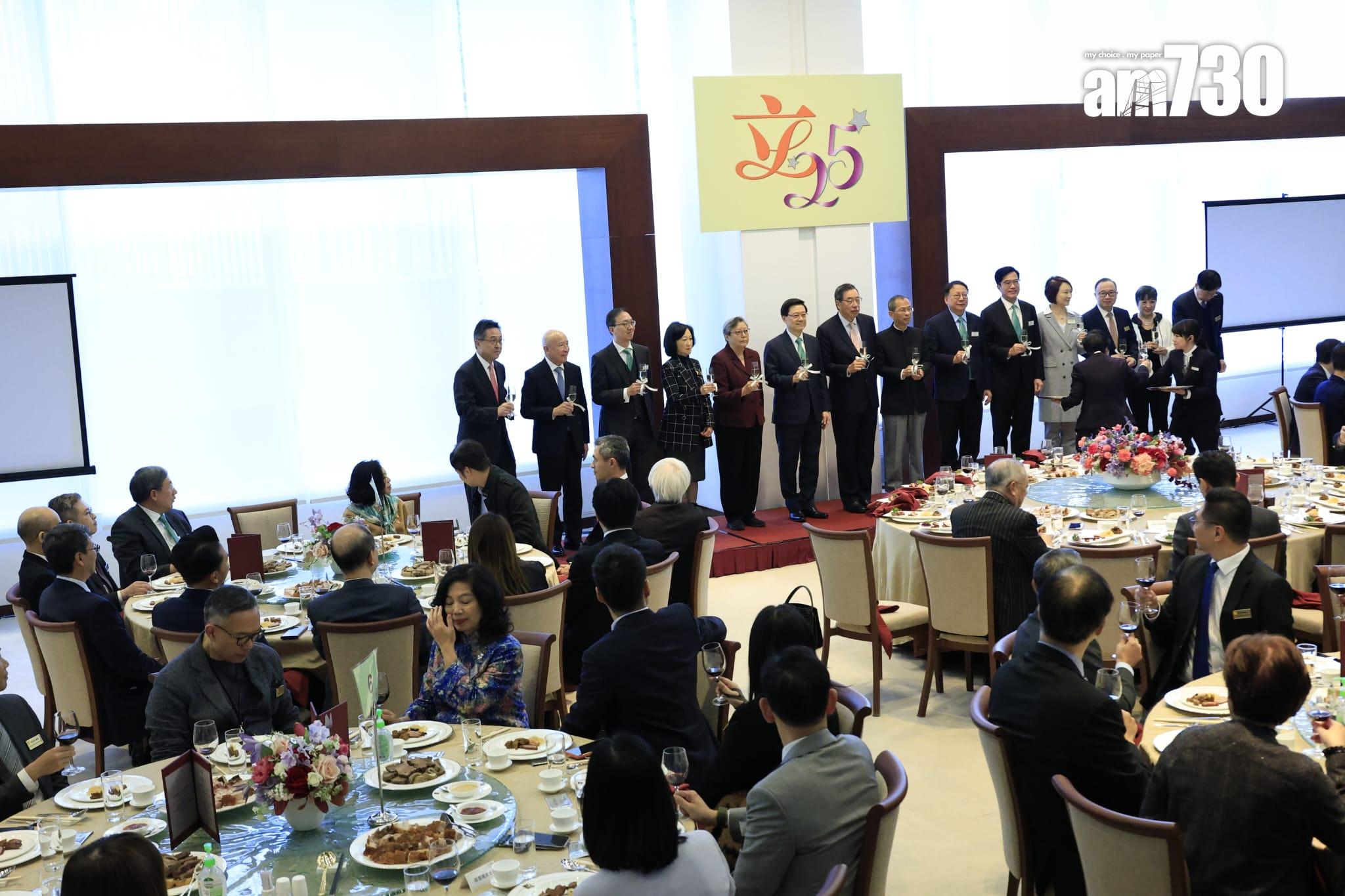 立法會舉行慶祝25周年午宴(林俊源攝)