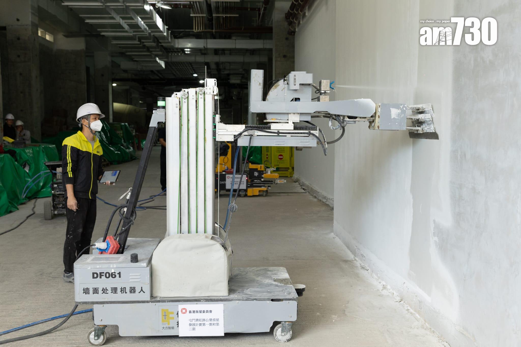 房委會引入建築機械人彌補人手缺口,房屋署創新科技總監姚勳雄稱,機械人不會取代工人。(蘇文傑攝)