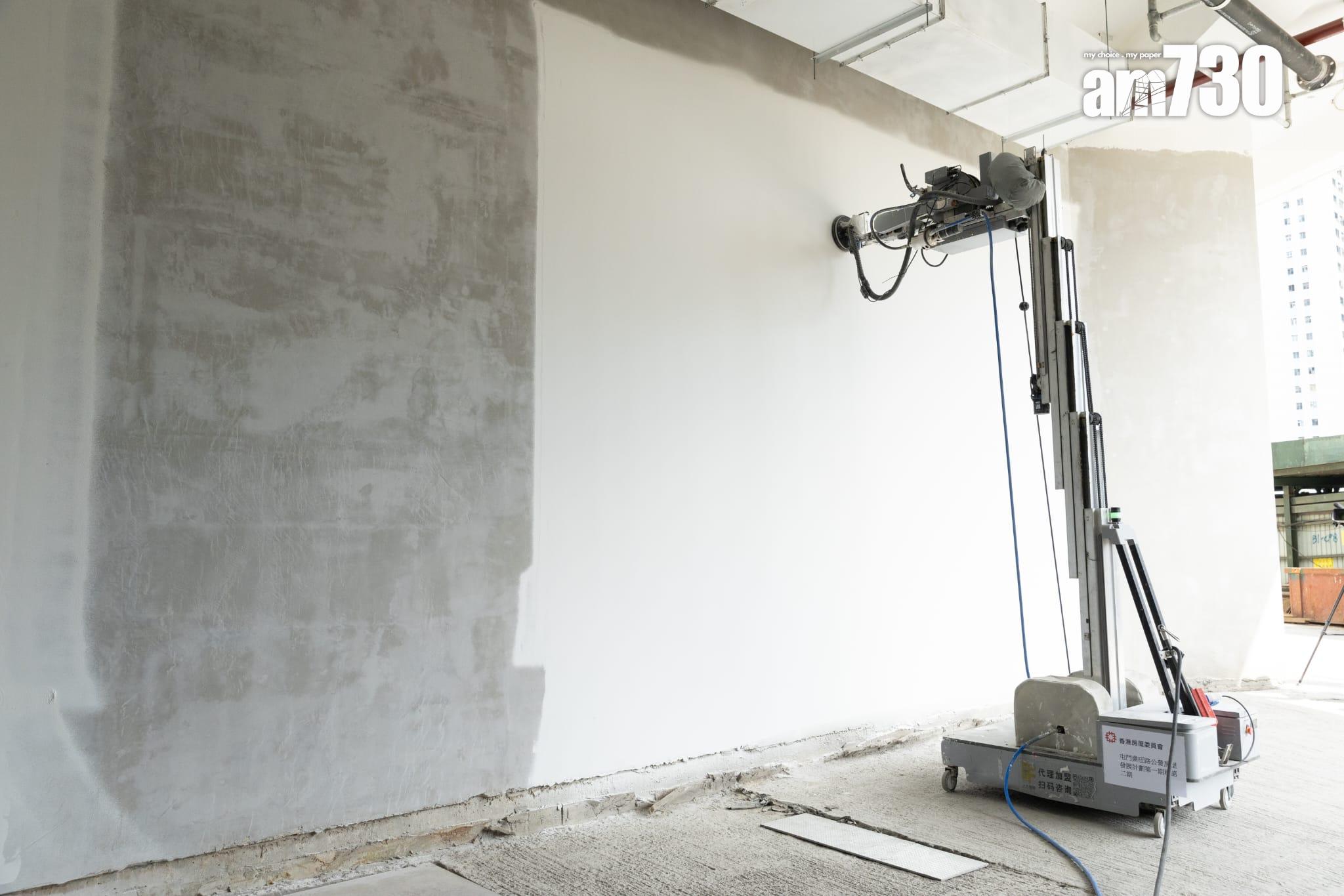 房委會引入建築機械人彌補人手缺口,房屋署創新科技總監姚勳雄稱,機械人不會取代工人。(蘇文傑攝)