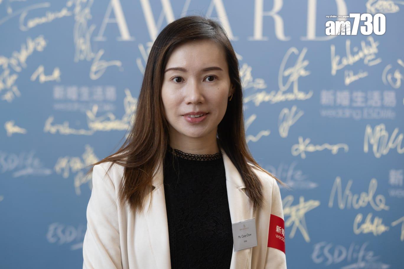 生活易媒體業務及市場部主管周卓盈指,因在施政報告發表前、今年1至9月的結婚數字整體較去年上升逾六成,所以認為提高結婚意欲的主因為疫情復常(蘇文傑攝)