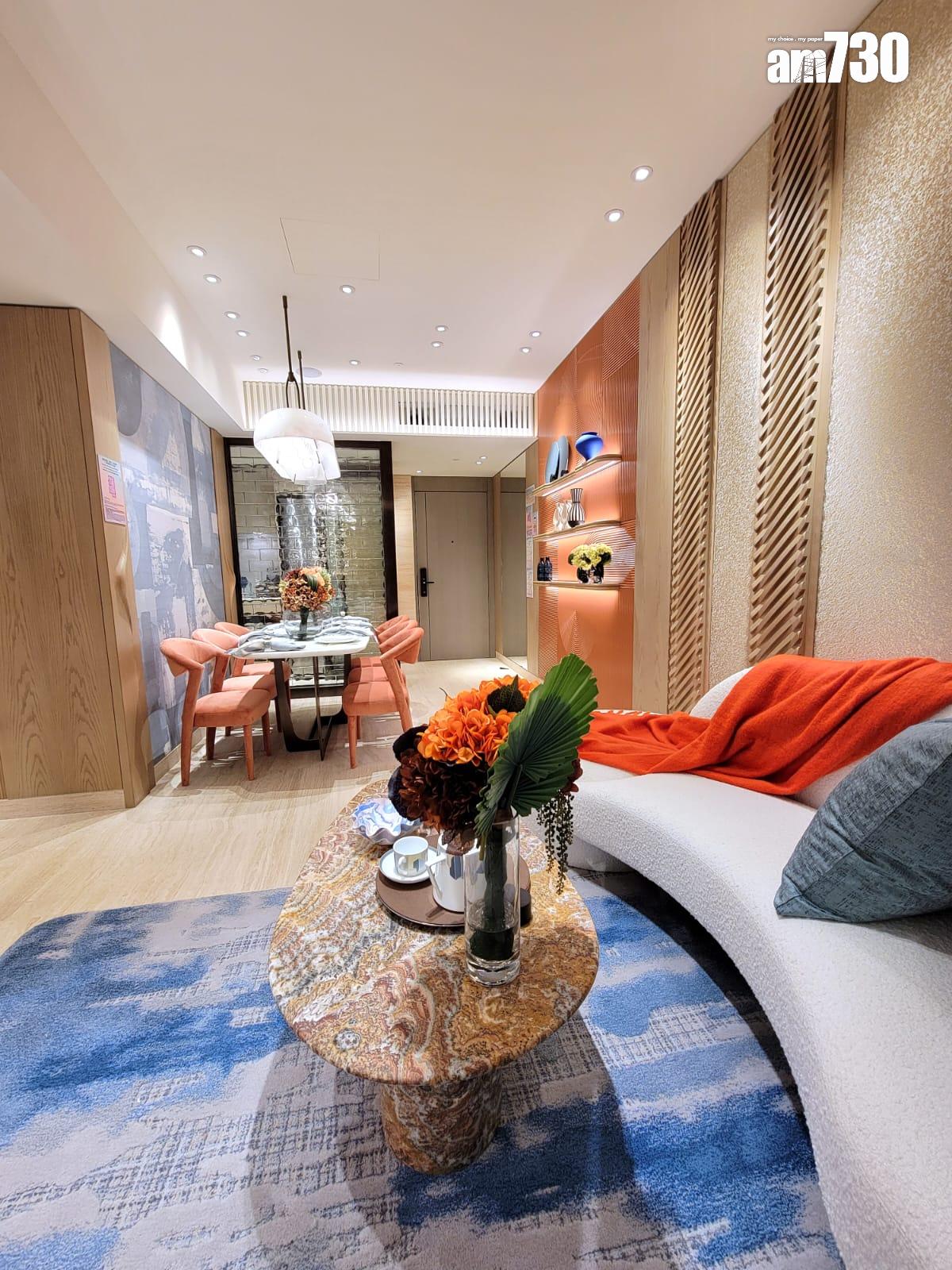 YOHO WEST示範單位|三房696方呎連裝修及交樓標準有得睇 梗廚設計|多圖有片