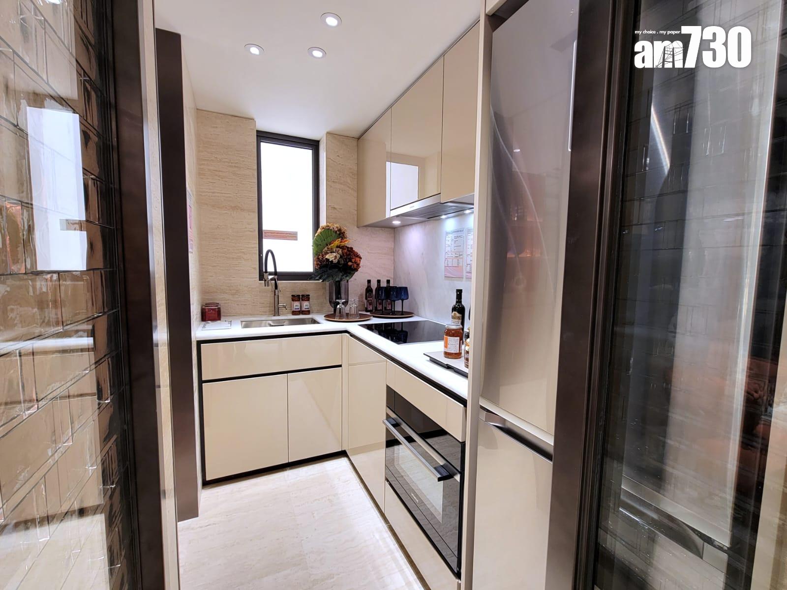 YOHO WEST示範單位|三房696方呎連裝修及交樓標準有得睇 梗廚設計|多圖有片