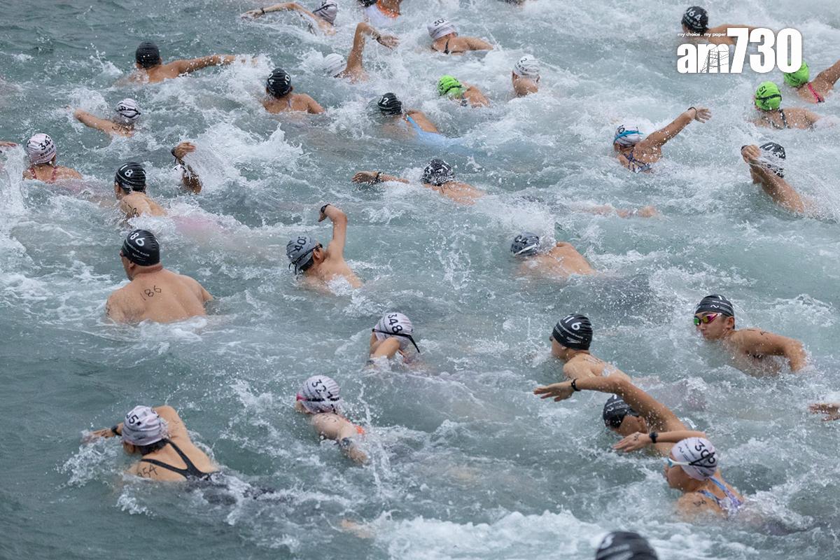 維港渡海泳今日早上舉行。(蘇文傑攝)