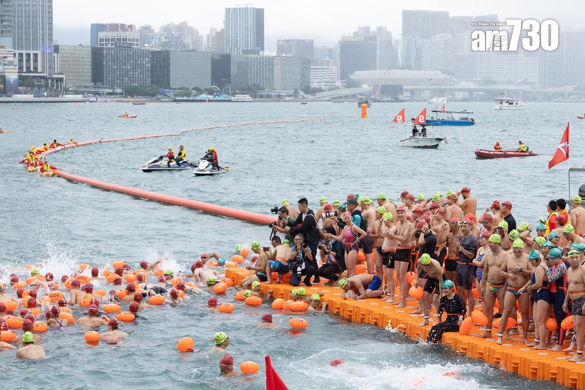 維港渡海泳今日早上舉行。(蘇文傑攝)