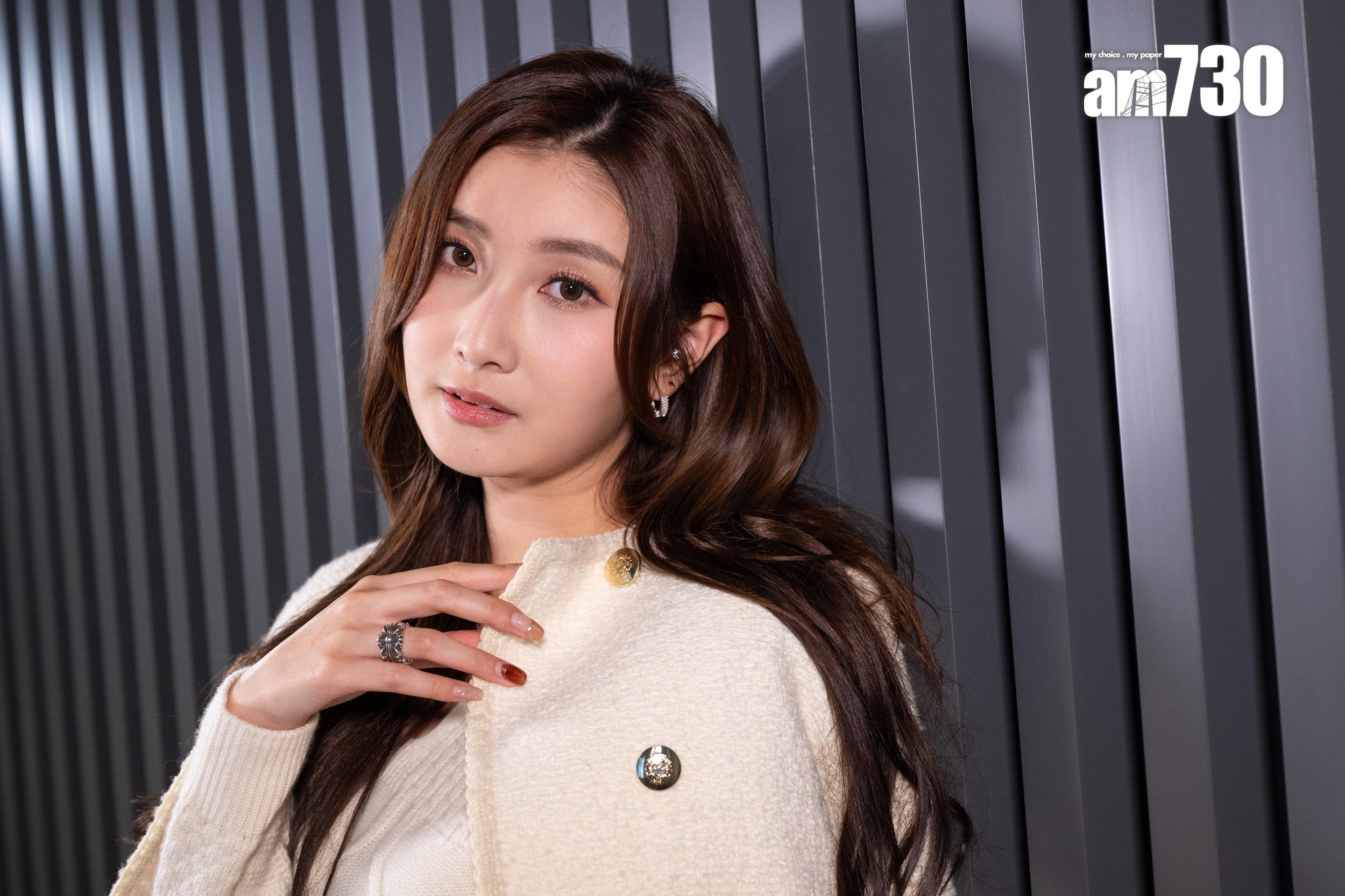 沈殷怡獲知被選中在《社內相親》演映書後,立即致電母親高呼:阿媽我得咗喇!。(陳奕釗攝)