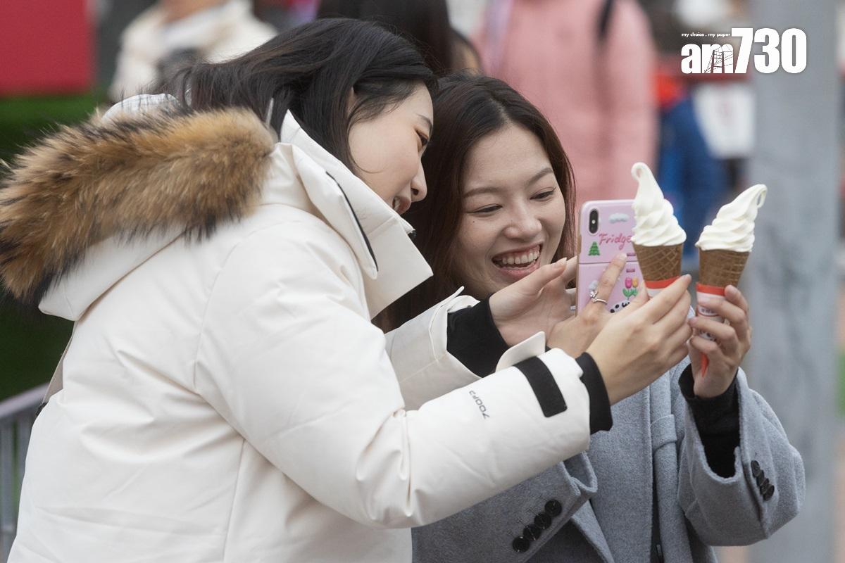 本港在冬至前夕天氣轉冷。(蘇文傑攝)