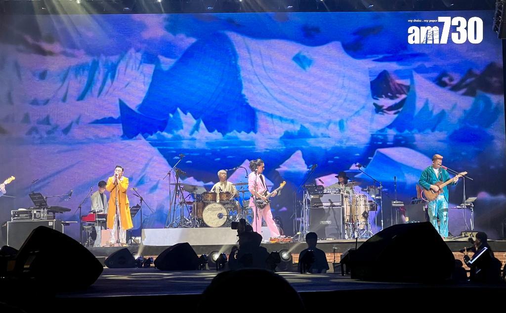 RubberBand開聖誕跨年show「JUNTOS音樂會」,貫徹對世界的關注。