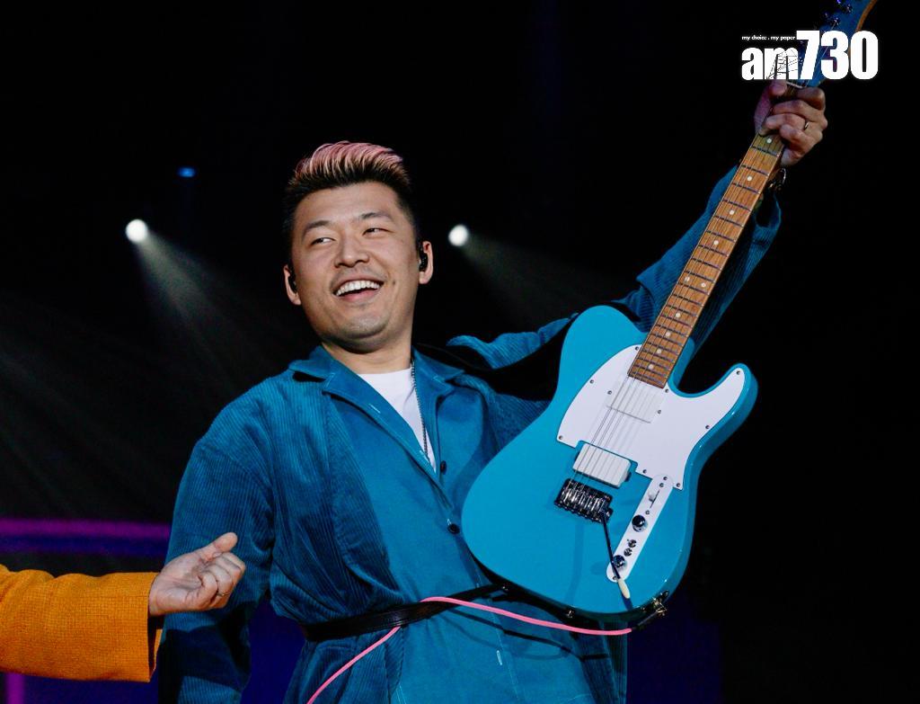 RubberBand開聖誕跨年show「JUNTOS音樂會」頭場。