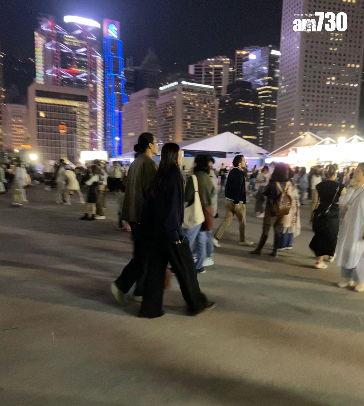 Mandy譚旻萱日前與導演男友拖手現身中環。