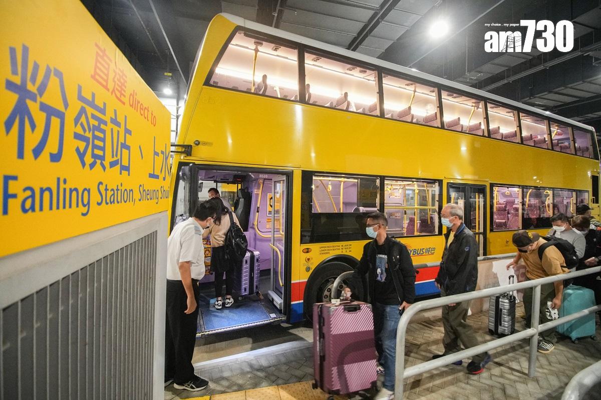 政府指,接駁邊境管制站的專營巴士現錄得相當不錯客量。(資料圖片/李睿哲攝)