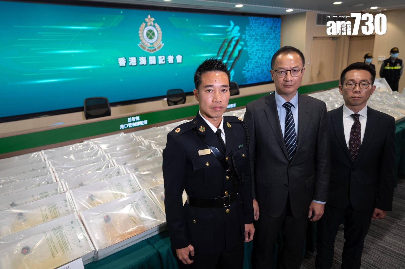 海關破最大宗液態可卡因案 444公斤毒品包裝成白酒掩飾(林靄怡攝)