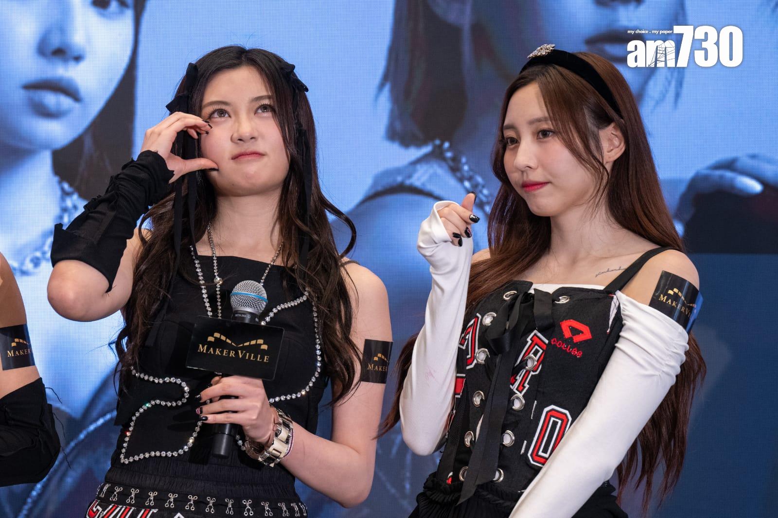 COLLAR慶祝成軍兩周年,於尖沙咀商場舉行生日會及簽名會。 (陳奕釗攝)