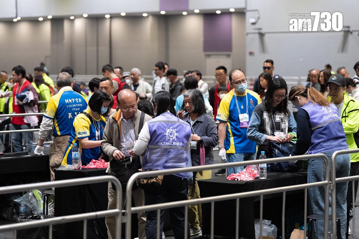 今日公益金百萬行大約有1.1萬人參加。(林靄怡攝)