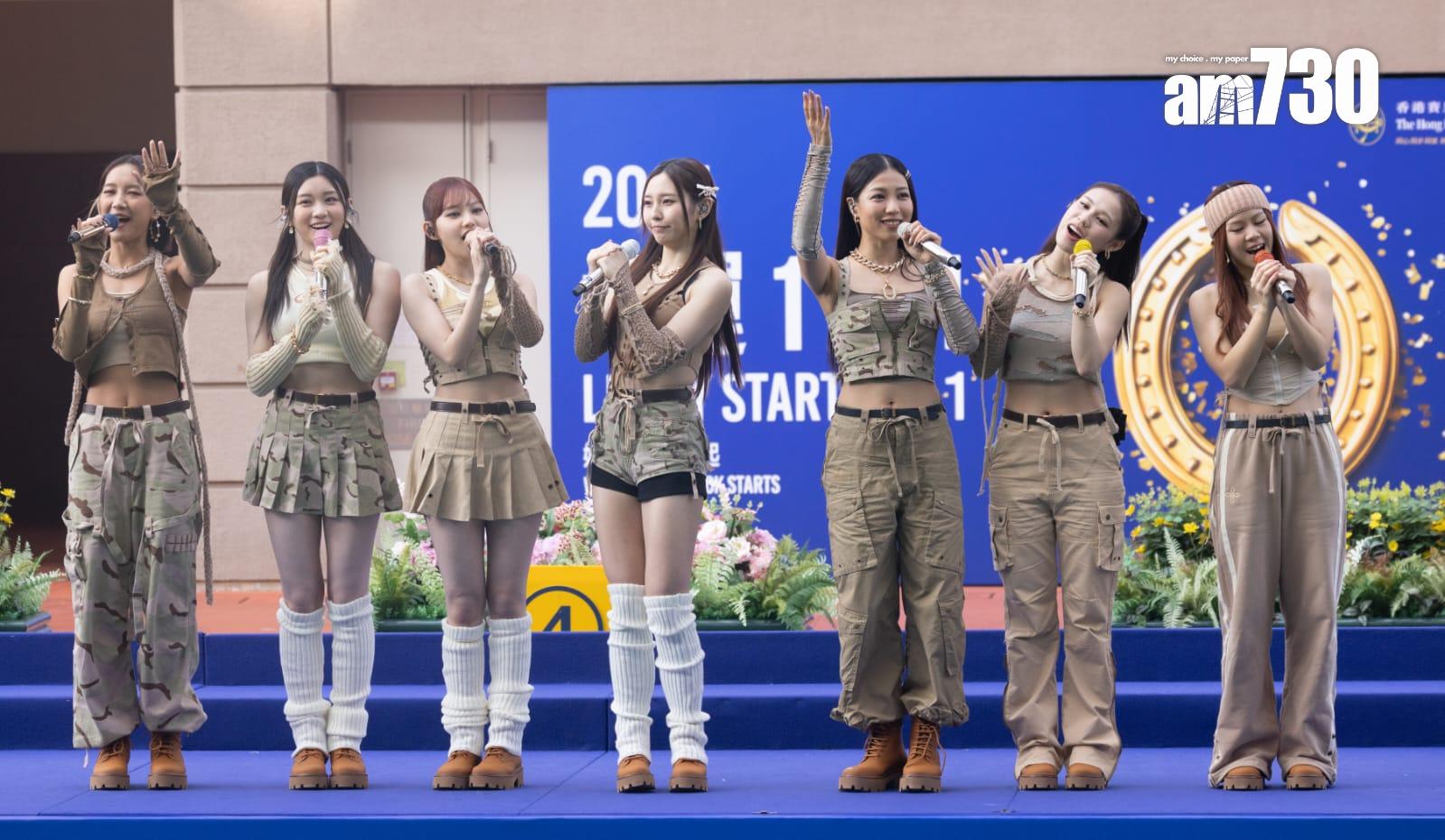 COLLAR於元旦出席沙田馬場「2024好運1月1」活動,跳唱3首快歌。(蘇文傑攝)