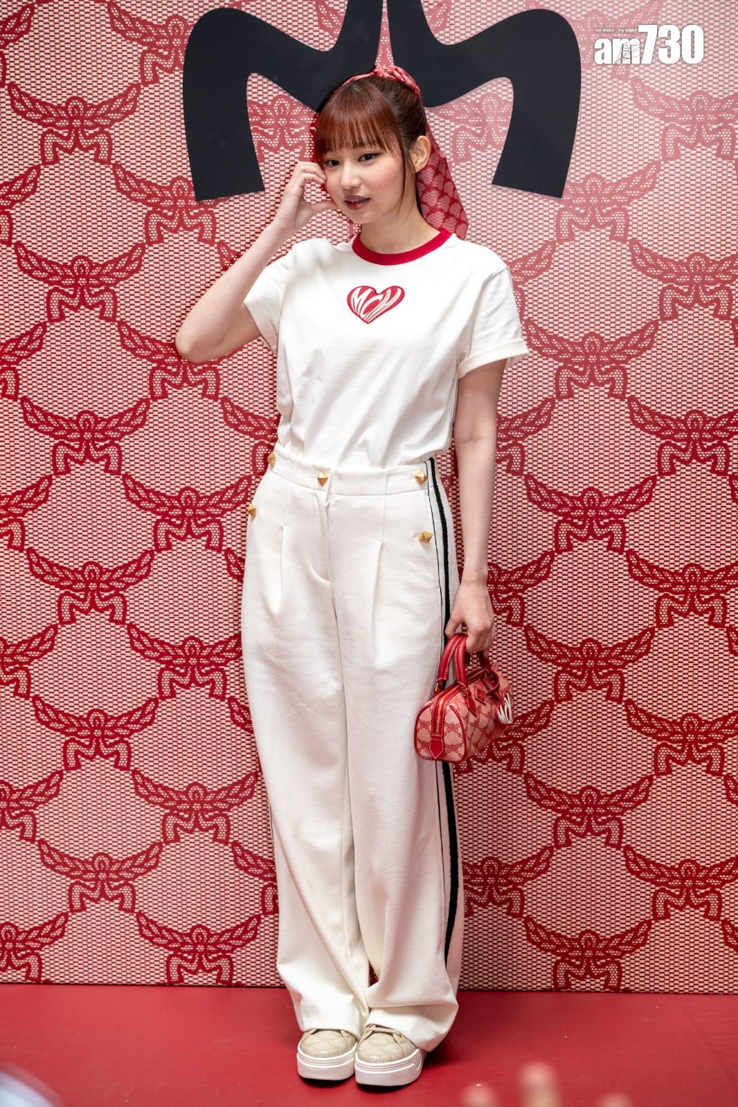 Day在活動上示範新裝。 (陳奕釗攝)