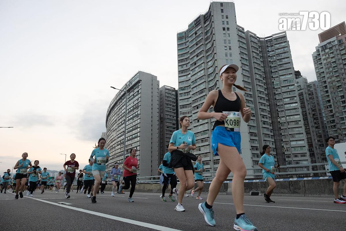 馬拉松10公里賽事在東區走廊舉行。(蘇文傑攝)