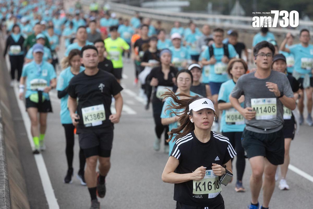 馬拉松10公里賽事在東區走廊舉行。(蘇文傑攝)