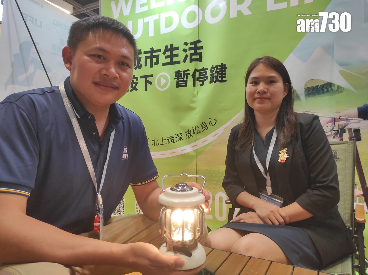 (右)硬石酒店業務發展總監藍秀峰。(李朗僑攝)