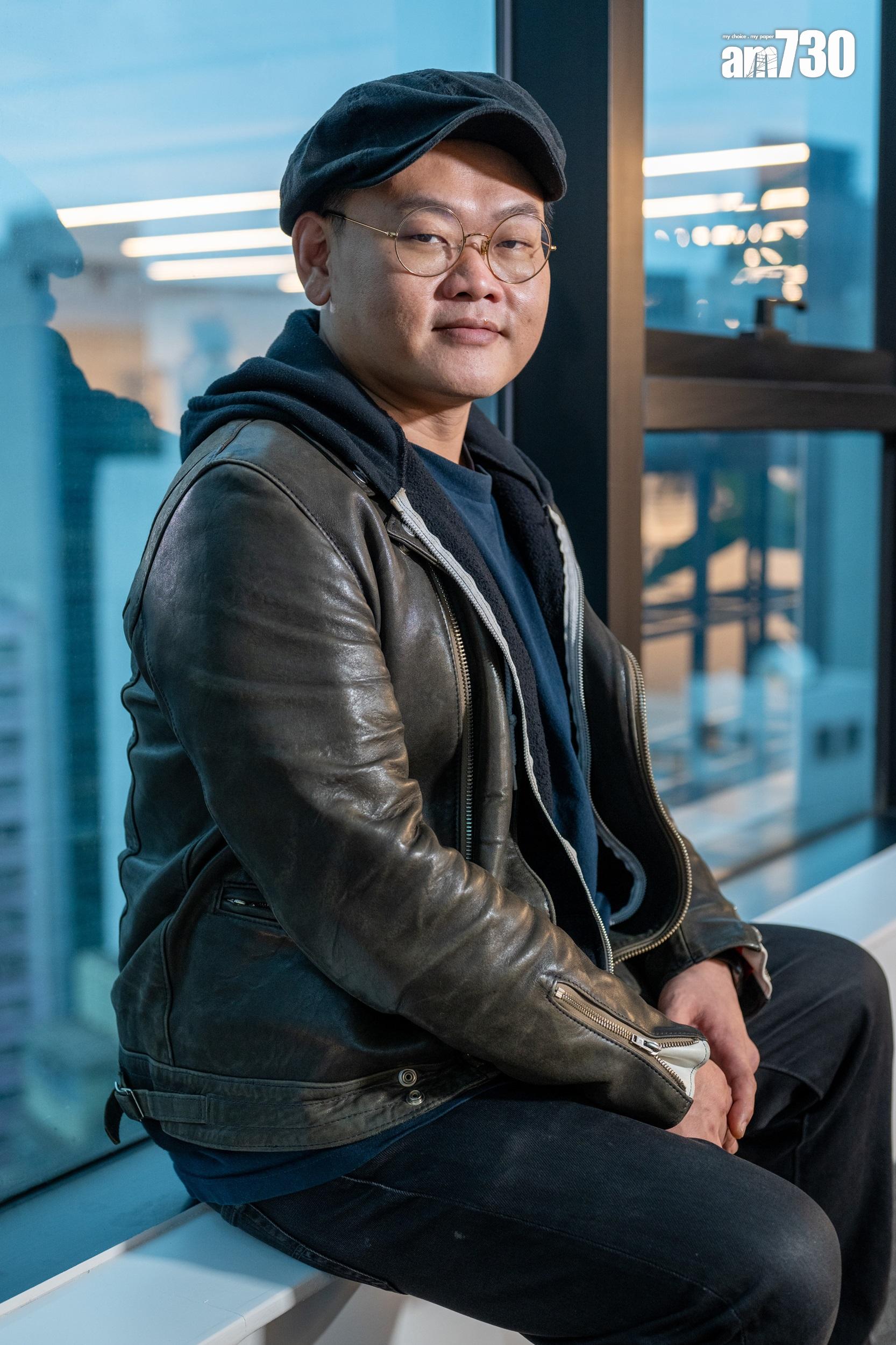 白只特地為張繼聰考電單車牌,兩人圓夢駕電單車遊日本。(陳奕釗攝)