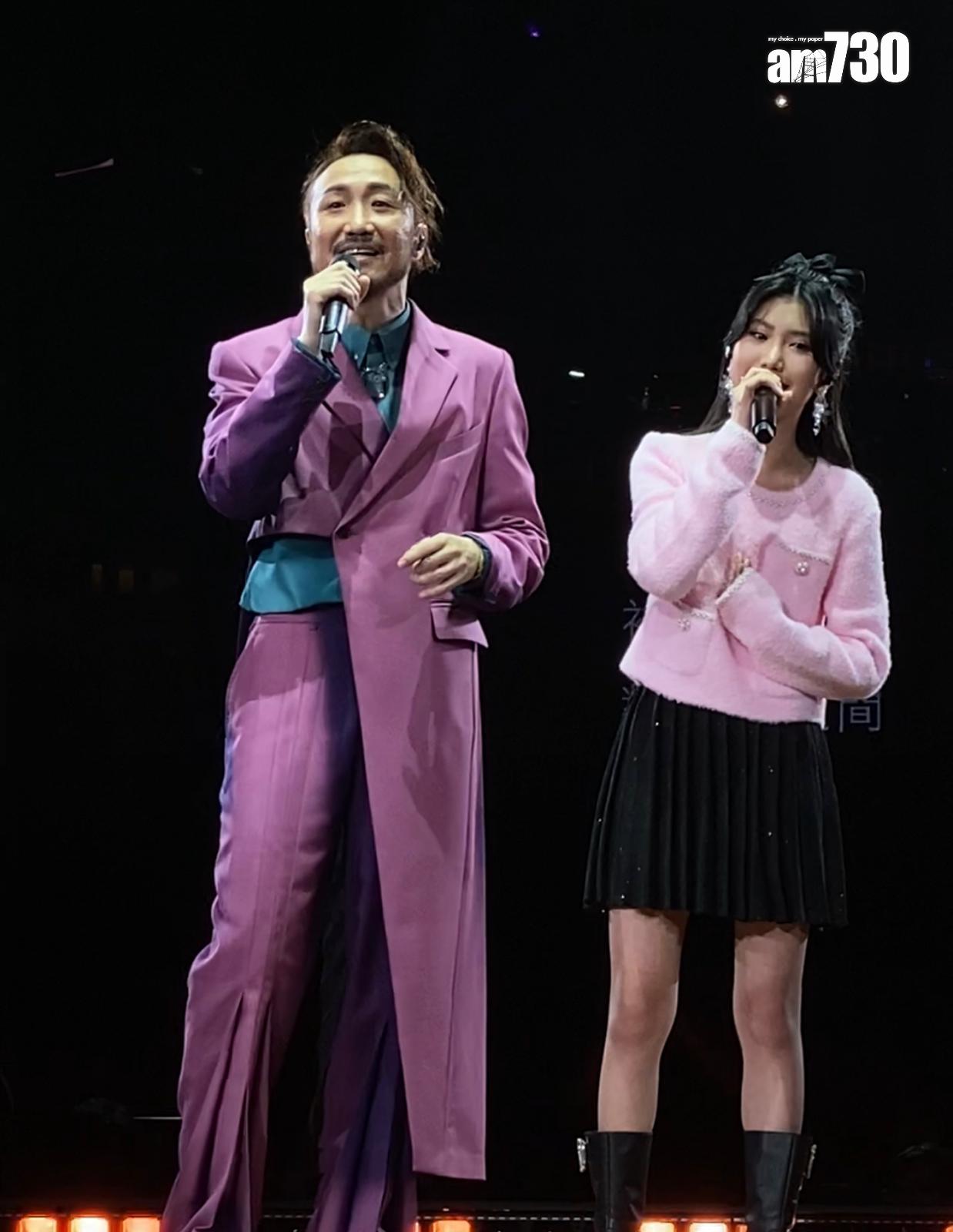 Ronald的12歲囡囡鄭梓喬於個唱上壓軸登場。