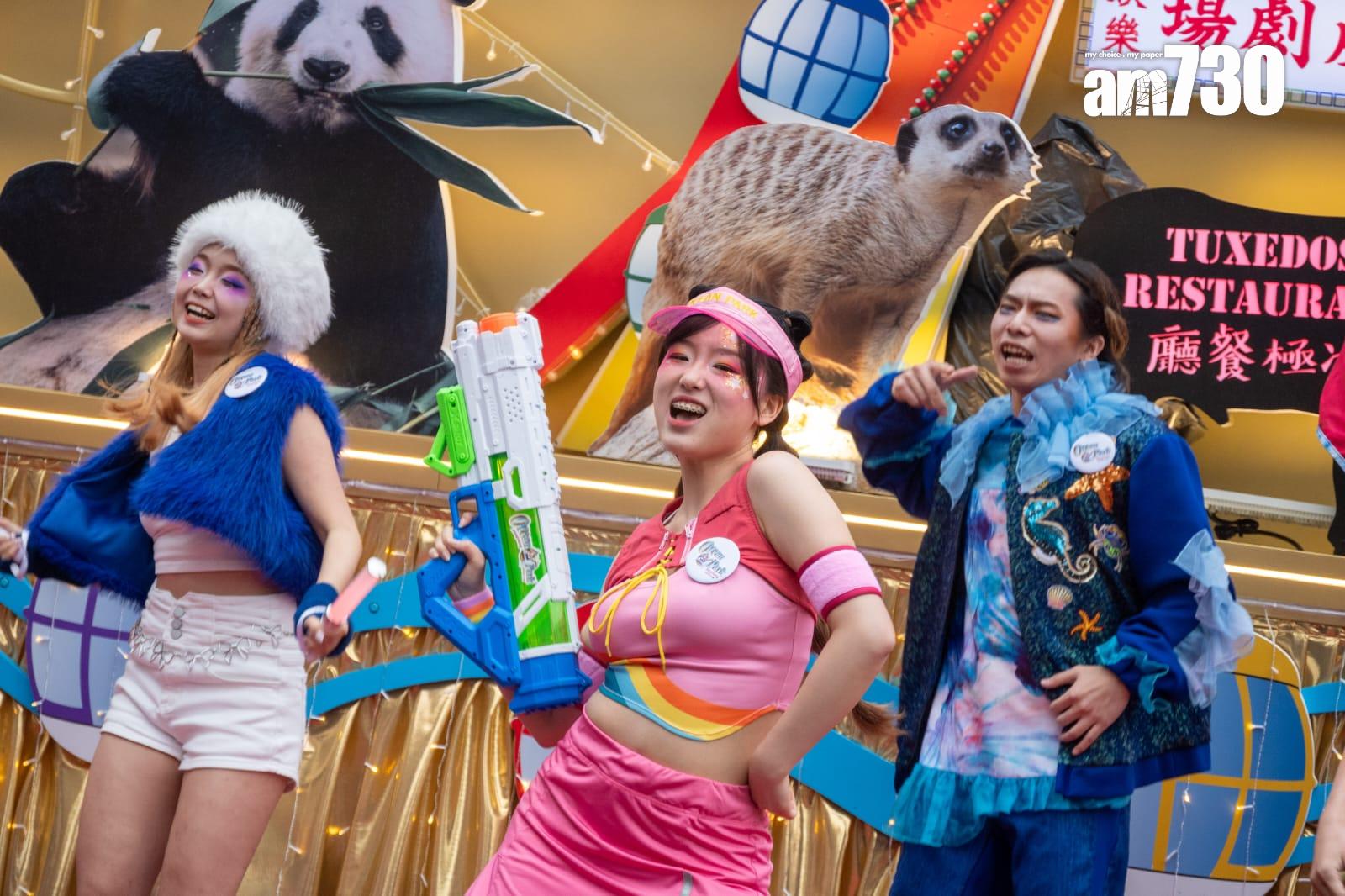 農曆新年2024|旅發局年初一晚在尖沙咀舉行花車巡遊 9輛花車及29支表演隊伍參與(陳奕釗攝)