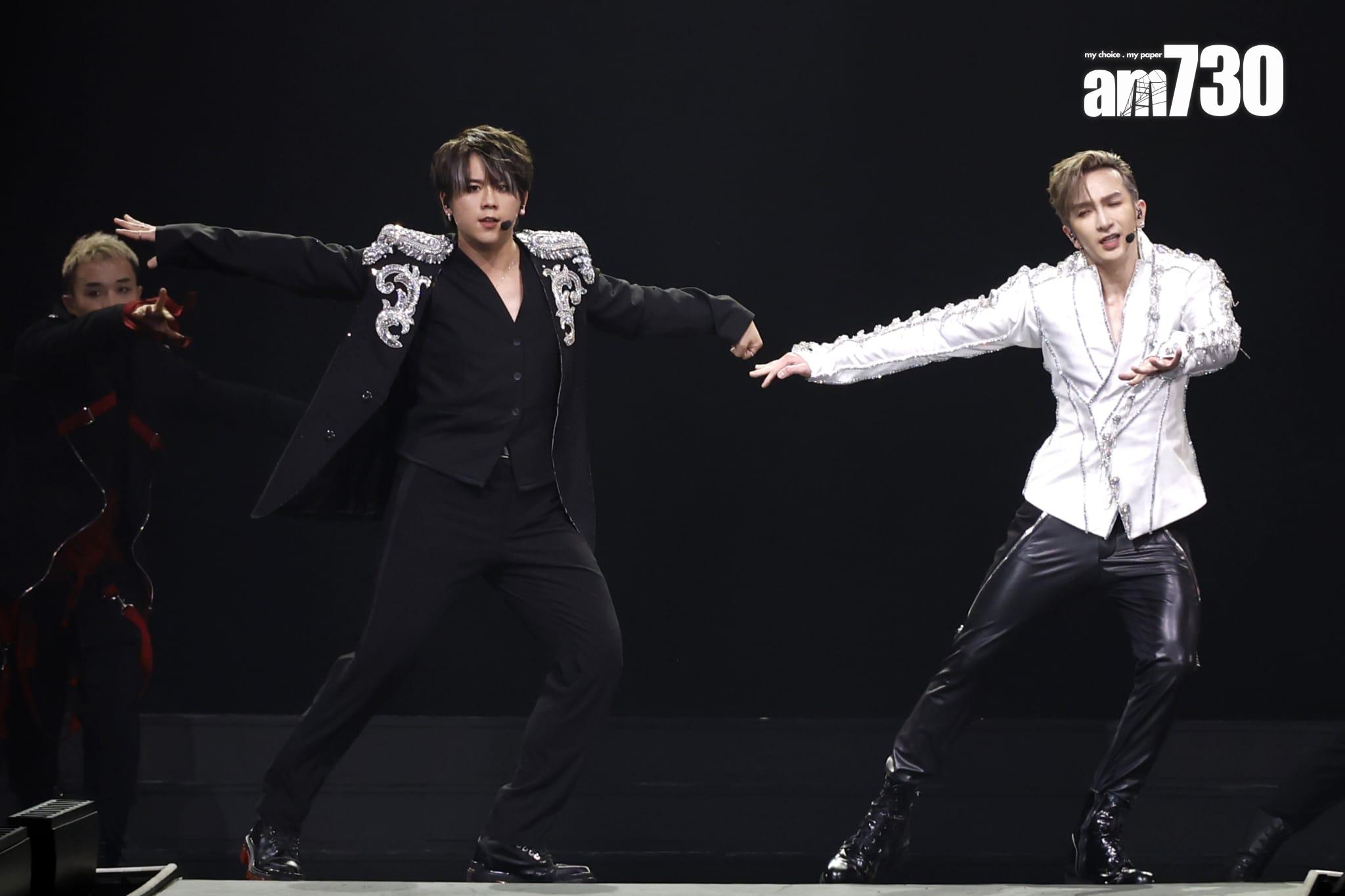 姜濤與Anson Lo「姜神」合體表演跳舞。(林俊源攝)