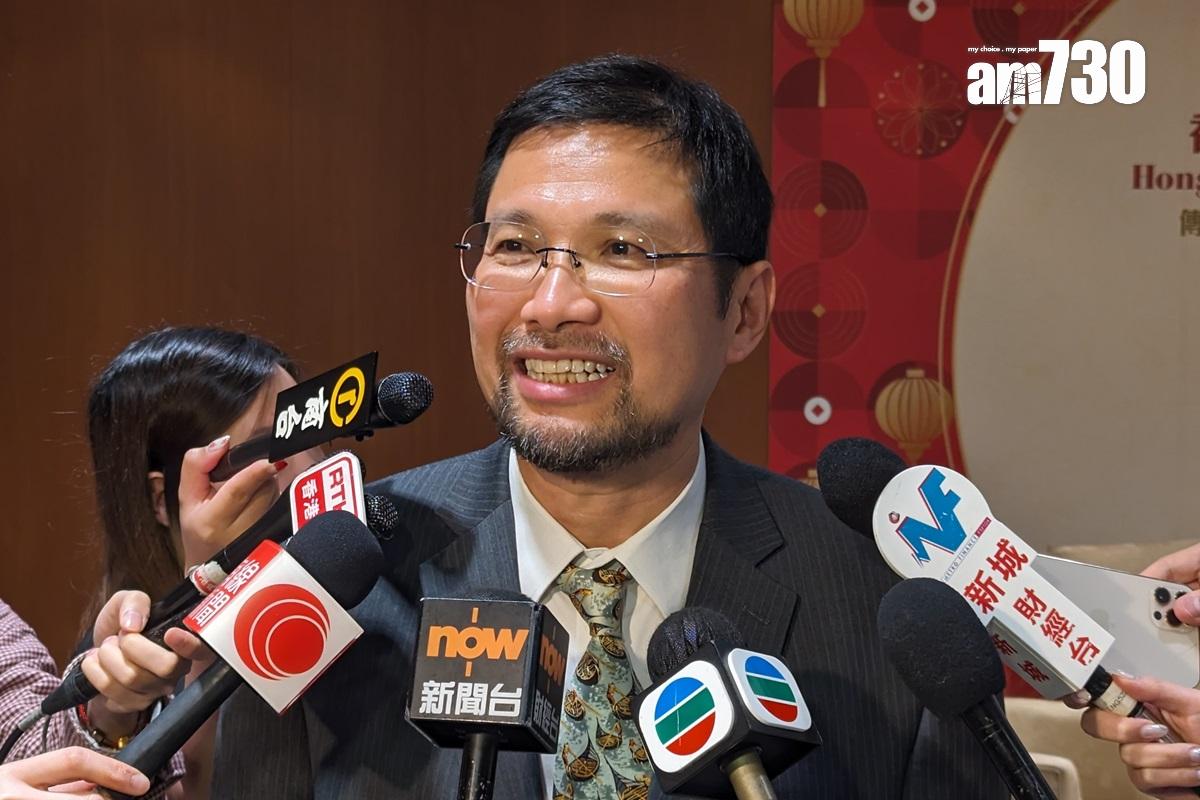 梁惠強表示,病人的個人選擇最重要。(羅庸軒攝)