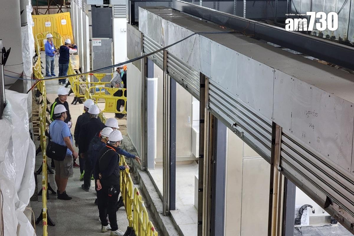 食環署去年安排有興趣競投人士,到仍翻新的荔灣街市實地視察。(資料圖片/鍾式明攝)