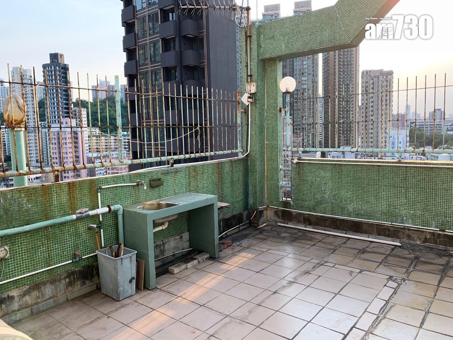 單位附連面積逾300方呎獨立天台。