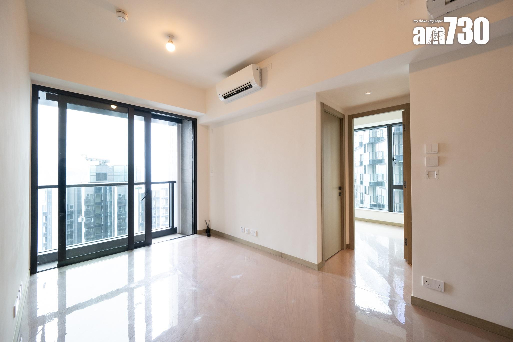 蔚藍東岸示範單位|498呎海景兩房簡約大方 嵌入式雪櫃省空間(多圖有片)