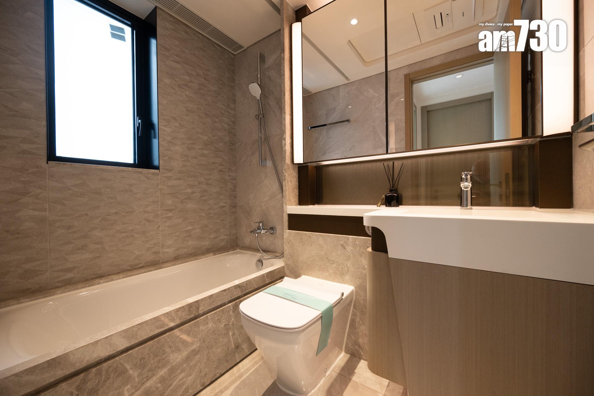 蔚藍東岸示範單位|498呎海景兩房簡約大方 嵌入式雪櫃省空間(多圖有片)