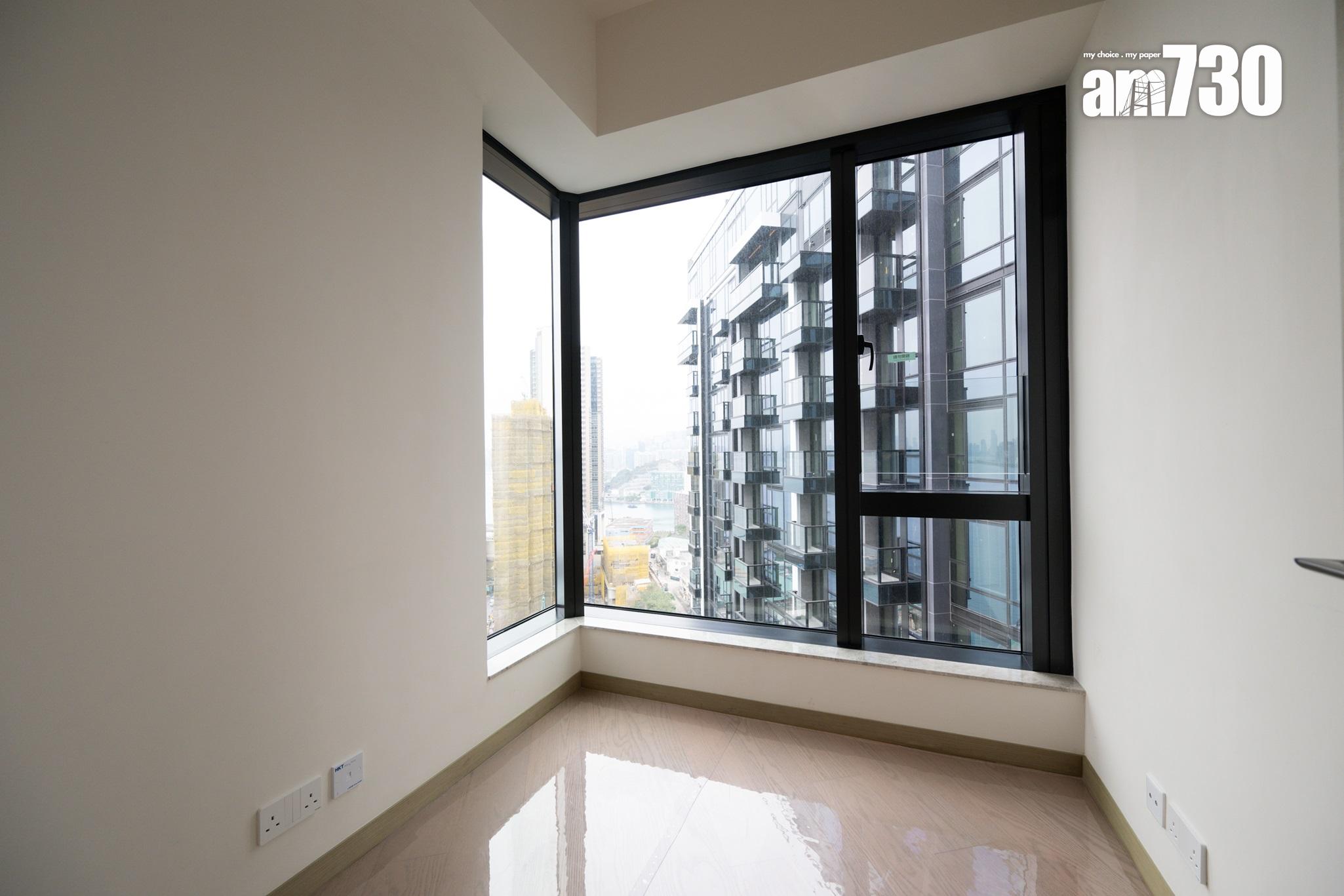 蔚藍東岸示範單位|498呎海景兩房簡約大方 嵌入式雪櫃省空間(多圖有片)