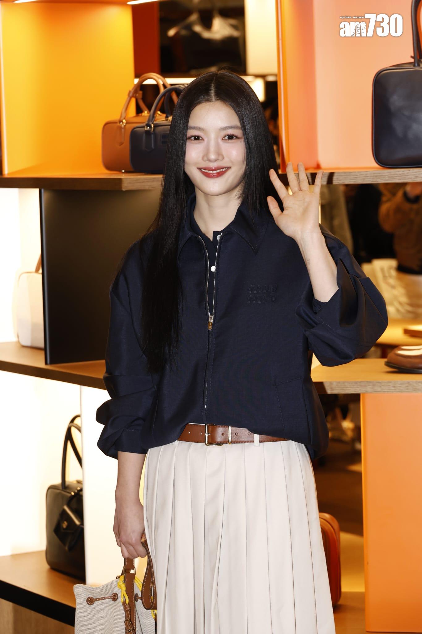 金裕貞來港出席在金鐘太古廣場的公開活動。 (林俊源攝)