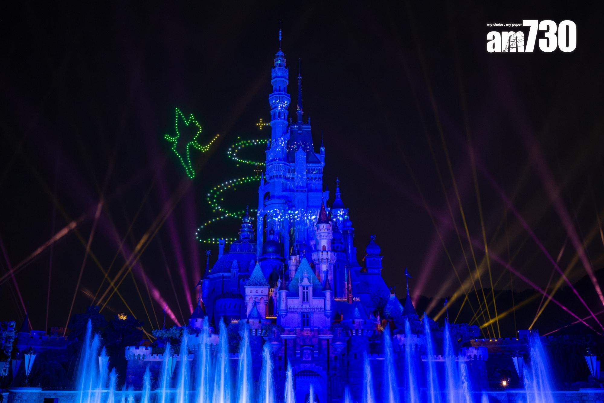 特別為首屆「服務周年答謝慶典」而設的無人機及煙火匯演。(陳奕釗攝)