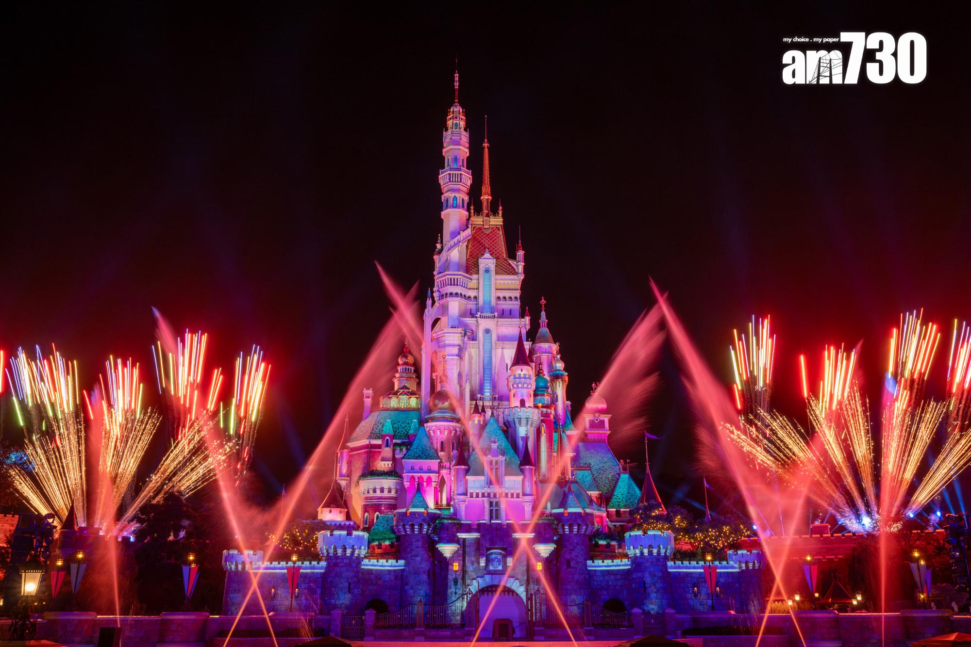 特別為首屆「服務周年答謝慶典」而設的無人機及煙火匯演。(陳奕釗攝)