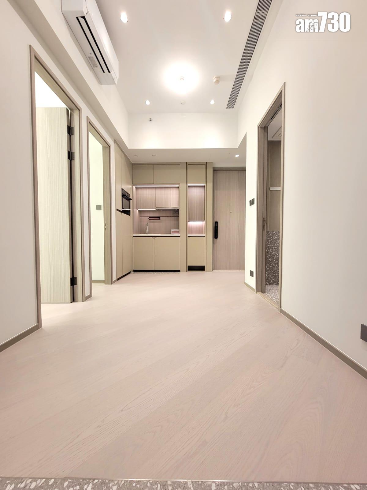 連方II示範單位|356呎兩房簡約實用 睡房採L型落地窗明亮廣闊(多圖有片)|長沙灣新盤