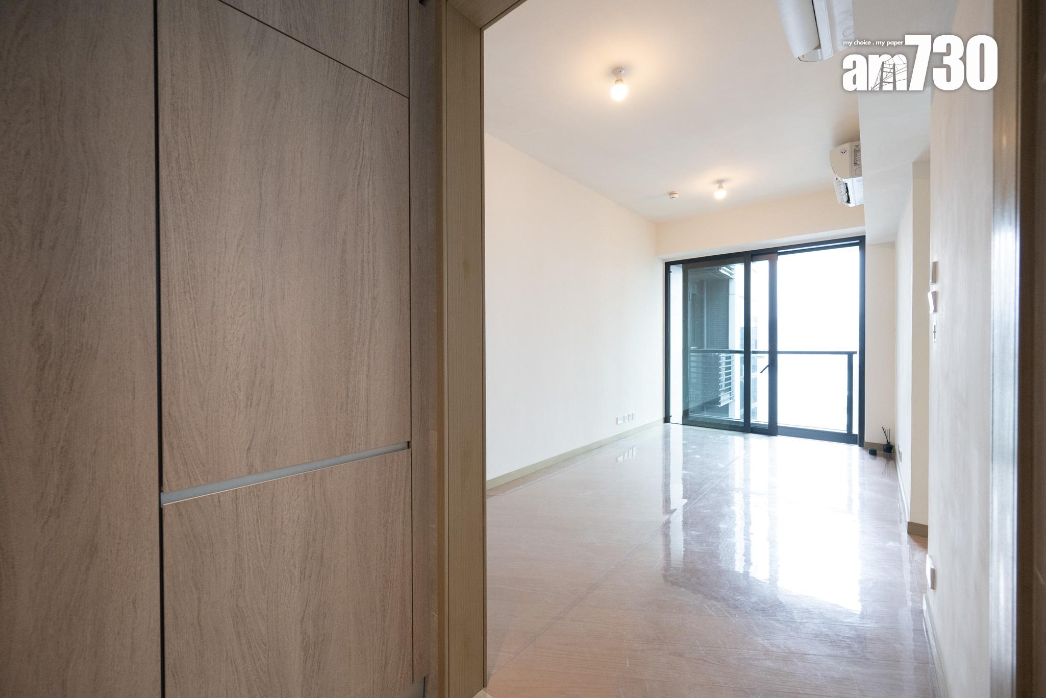 蔚藍東岸示範單位|498呎海景兩房簡約大方 嵌入式雪櫃省空間(多圖有片)