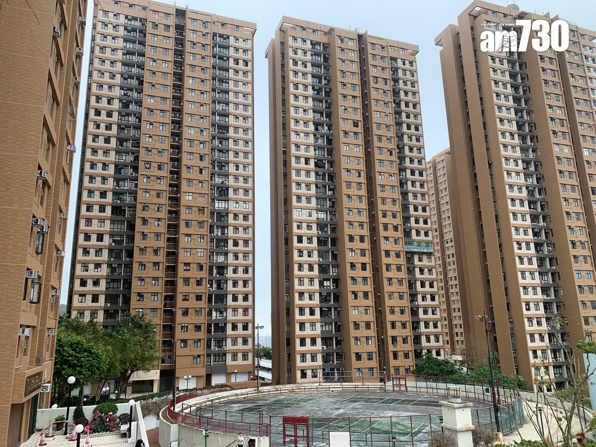 置富南區廣場農曆年後商戶流失情況加劇,每層均現多間吉鋪,令住戶起居飲食、購買日用品極為不便。(《am730》記者攝)