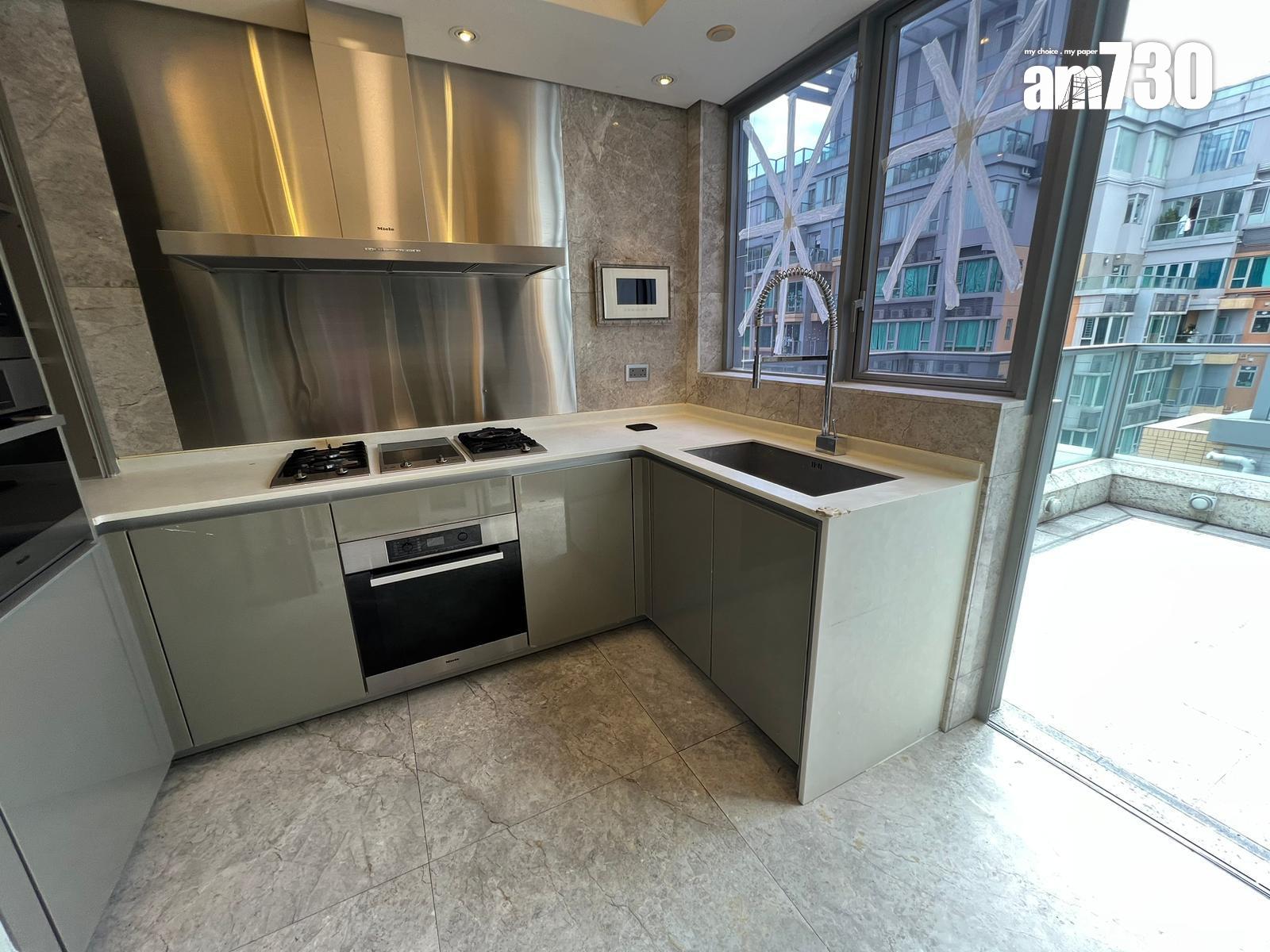 廚房亦外接露台。(代理提供)