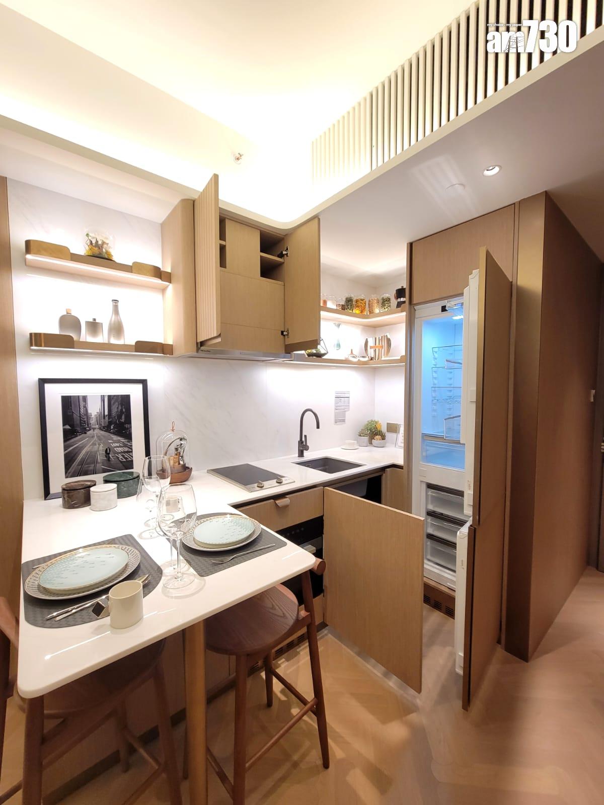 泰峯示範單位|468呎兩房有得睇!開放式廚房巧妙設計 實用與美感兼備(多圖有片)