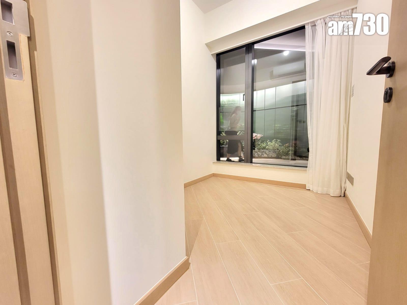 泰峯示範單位|468呎兩房有得睇!開放式廚房巧妙設計 實用與美感兼備(多圖有片)