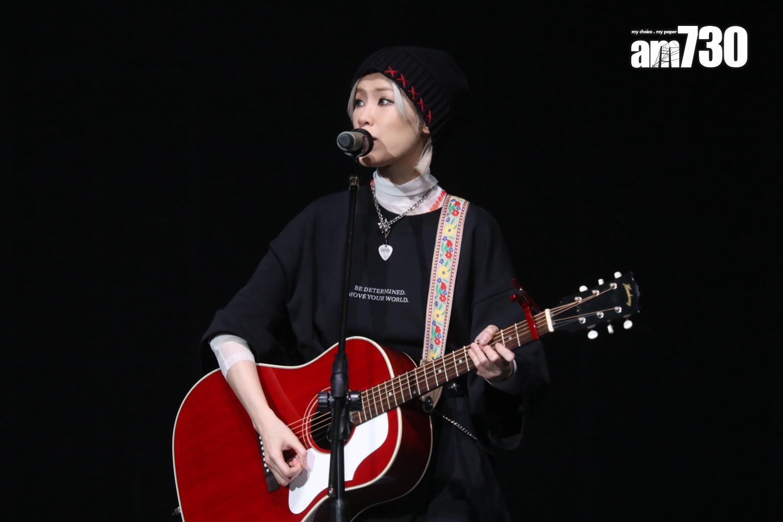 陳蕾於encore時唱翻唱王菲的《夢中人》。(蘇文傑攝)